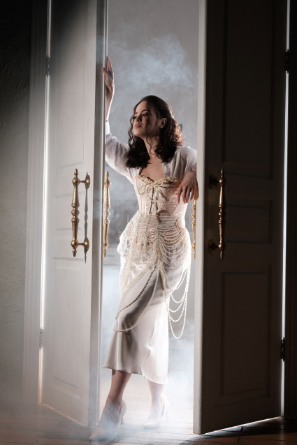 Индивидуальная фотосессия в 2-х образах в Красноярске заказать по отличным ценам от Fashion Box
 – фото № 8