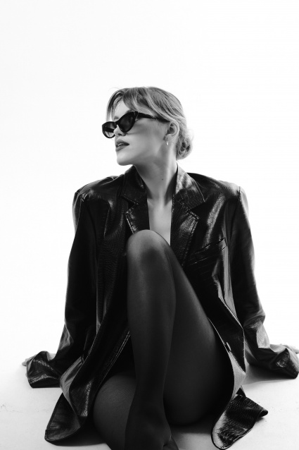 Индивидуальная фотосессия в 2-х образах в Красноярске заказать по отличным ценам от Fashion Box
 – фото № 12