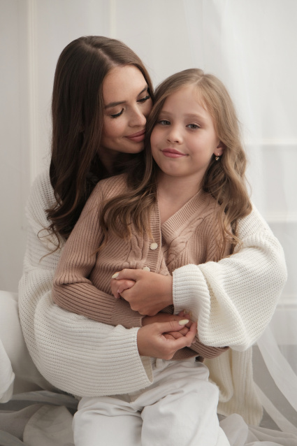 Семейная фотосессия в студии с детьми - заказать в Красноярске от фотостудии Fashion Box
 – фото № 3