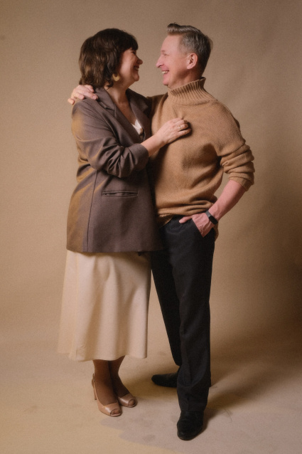 Заказать фотосессию Love Story в студии от сети фотостудий Fashion Box в Красноярске
 – фото № 6