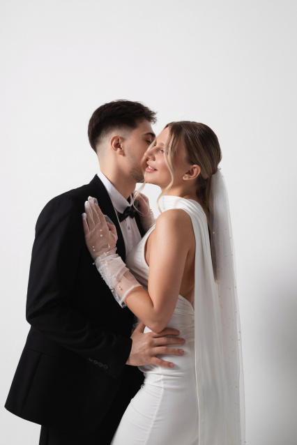 Свадебная фотосессия в Красноярске — стиль, чувства и незабываемые кадры – фото № 10