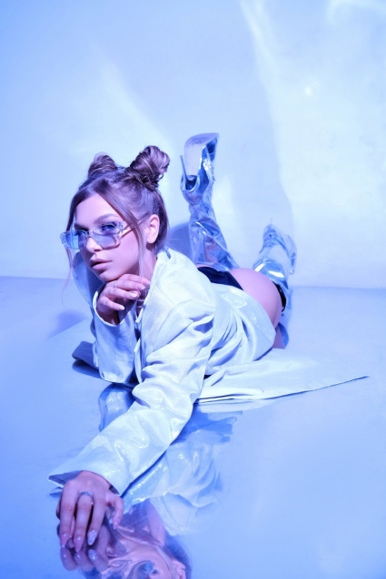 Индивидуальная фотосессия в 2-х образах в Красноярске заказать по отличным ценам от Fashion Box
 – фото № 15