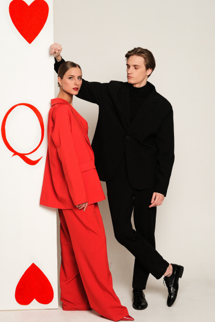 Заказать фотосессию Love Story в студии от сети фотостудий Fashion Box в Красноярске
 – фото № 6