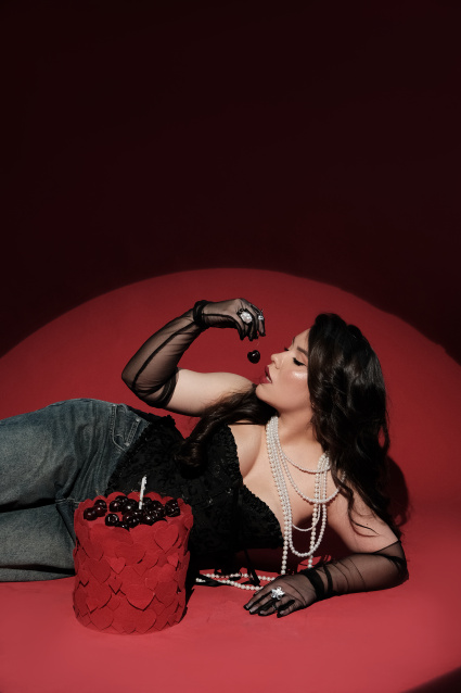 Фотосессия в студии для именинника заказать от сети фотостудий Fashion Box в Красноярске 
 – фото № 3