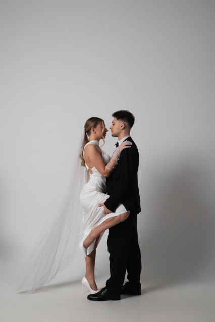 Свадебная фотосессия в Красноярске — стиль, чувства и незабываемые кадры – фото № 20