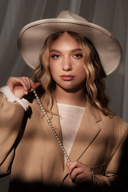 Индивидуальная фотосессия в 2-х образах в Красноярске заказать по отличным ценам от Fashion Box
 – фото № 23